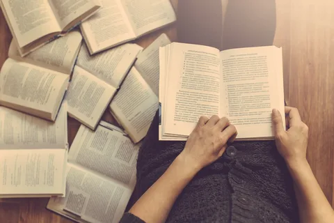 4 Tips on How to Decide What Book to Read Next!